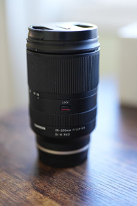 Sony lens Tamron 28mm-200mm F2.8-F5.6 E mount camera