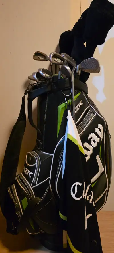 Right handed men's golf clubs, View more