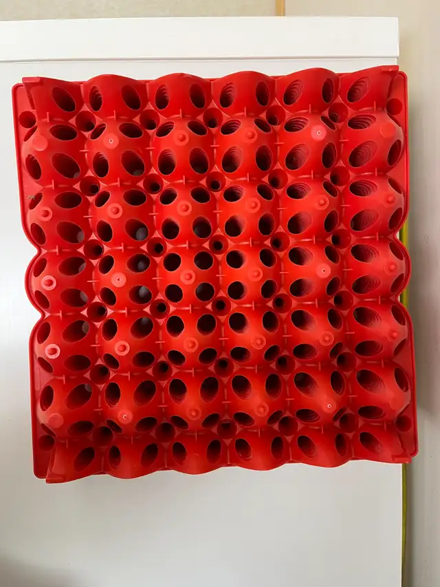 Plastic Egg Trays in Other in Portage la Prairie - Image 5