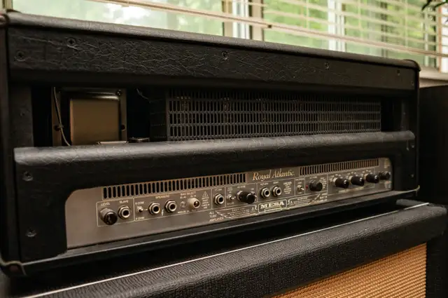 mesa boogie - royal atlantic - guitar tube head / amp in Amps & Pedals in London - Image 3
