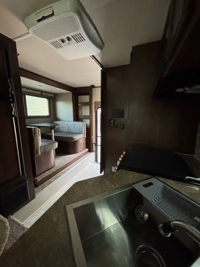 Palomino Real-Lite MAX HS-1912 (modèle 2020) | RVs & Motorhomes | Laval ...