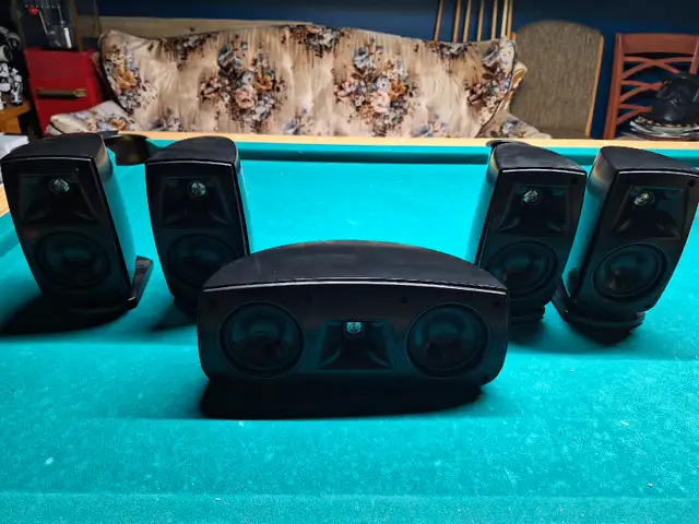 Klipsch 5 channel theater system62863258469634122