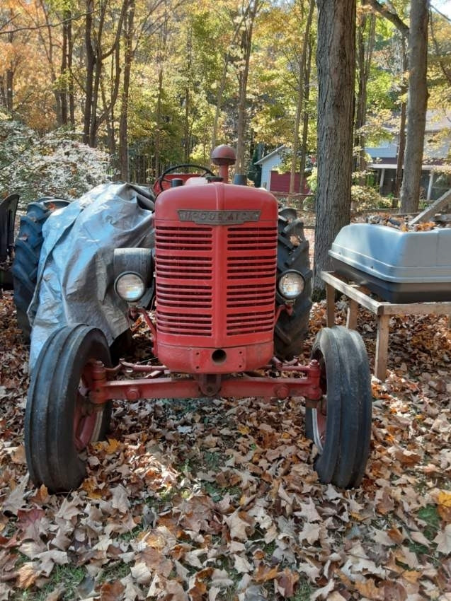 McCormick Standard W4 in Farming Equipment in Kingston - Image 2