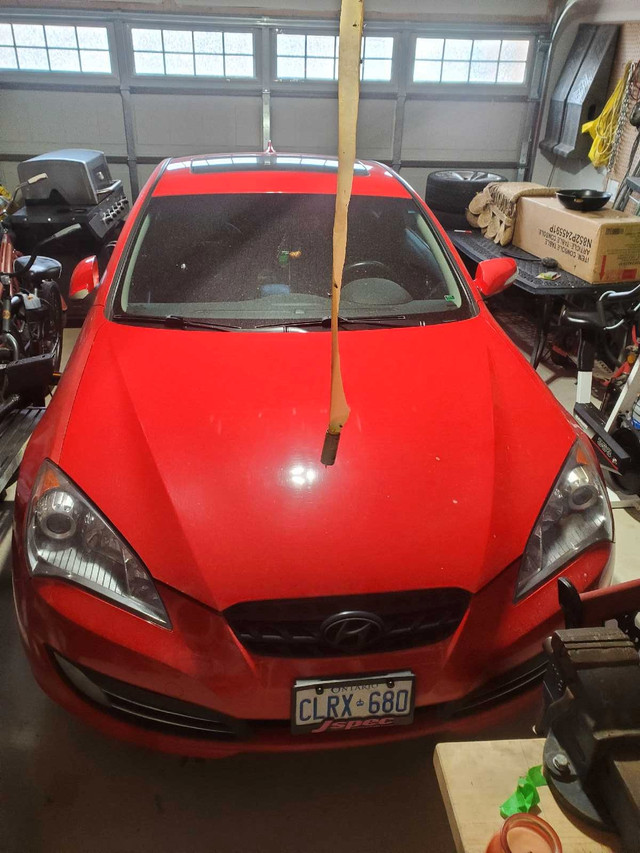 2010 hyundai genesis coupe 3.8 in Cars & Trucks in Barrie