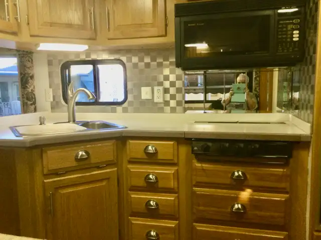 1999 NEWMAR DUTCH STAR in RVs & Motorhomes in Nelson - Image 7