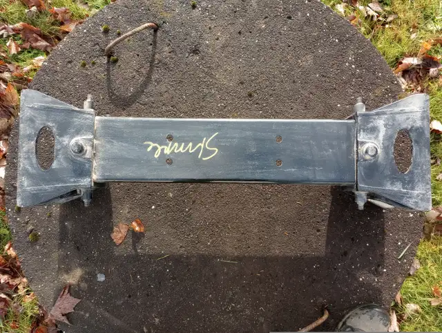 crossmember new neuf de camion truck Peterbilt Simple in Other in Victoriaville - Image 3