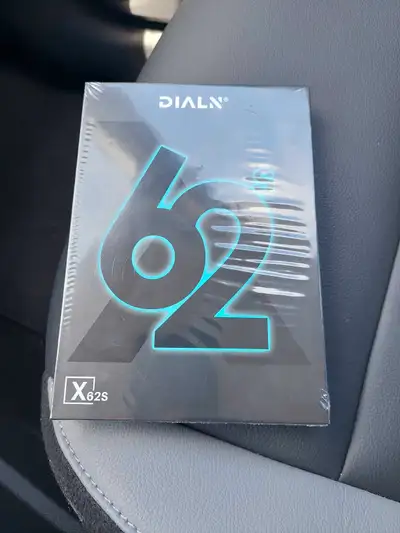 BRAND NEW SEALED  DIALN 32GB UNLOCKED , View more
