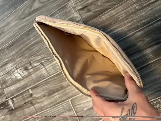 Laptop Carry Case in Laptop Accessories in Mississauga / Peel Region - Image 3