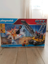 NIB Playmobil Crane & Wrecking Ball 