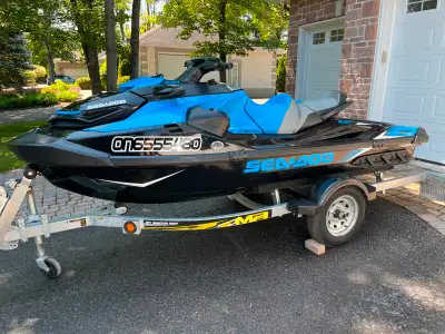 2019 RXT 230 in excellent condition with only 158 hours. This 3 seater Sea-Doo is equipped with Soun...