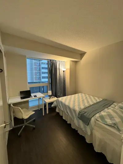 4 Bedroom 2 bathroom sharing unit. 3 rooms share 1 bathroom other room has private washroom. Utiliti...