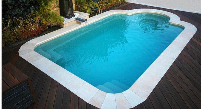New Fiberglass Pools Available for 2024! in Other in City of Toronto - Image 3