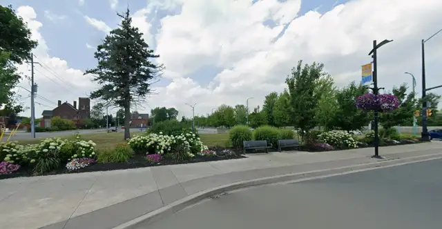 close niagara college/brock university,first floor 1 BR apartmen in Room Rentals & Roommates in St. Catharines - Image 9