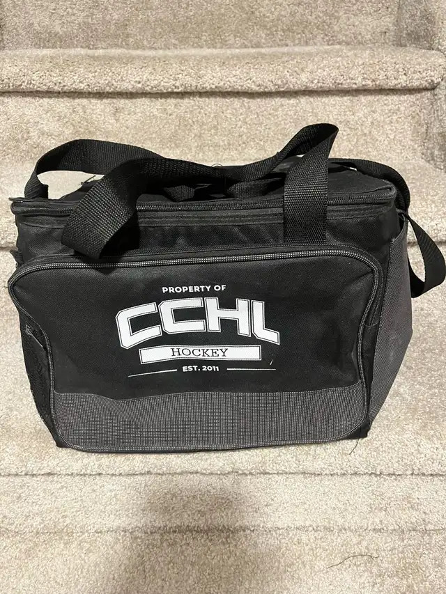 CCHL Hockey Soft Sided Cooler Bag in Other in Regina - Image 2