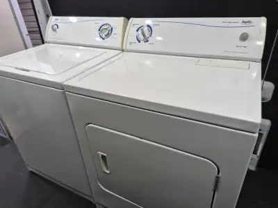 Laveuse et sécheuse inglis fonctionne très bien et très propre peut être livré