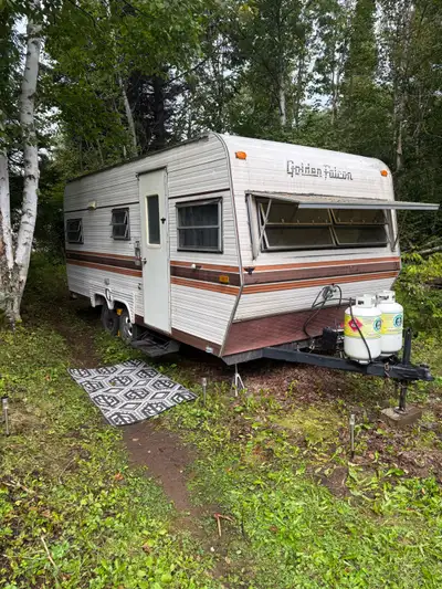 Selling our 1980 Glendale Golden Falcon Trailer. Originally owned by an older couple who took great...
