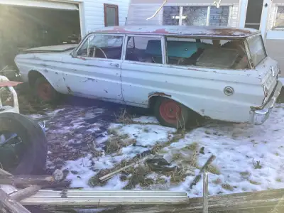 Great restoration project! Comes with a rebuilt engine. All parts are in the vehicle, except parts n...