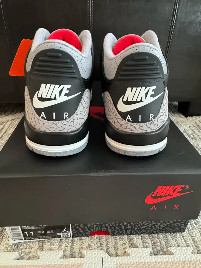 DS Brand New Air Jordan 3 Retro Black Cement Sz 11 in Men's Shoes in Markham / York Region - Image 7