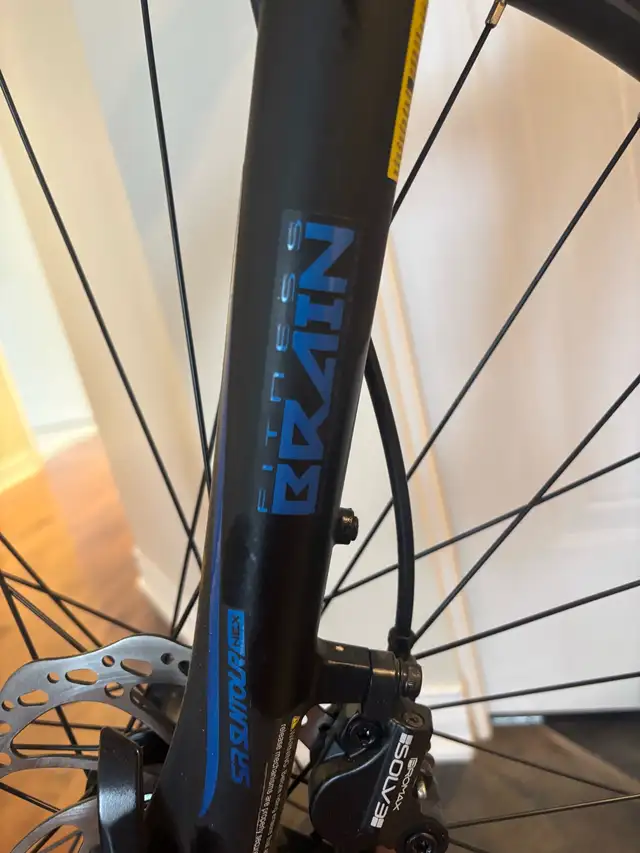 Specialized Rockhopper 2018 – Vélo hybride / montagne in Cruiser, Commuter & Hybrid in Laval / North Shore - Image 3