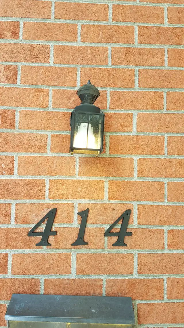 Summer Parking Space for Rent - Sandy Hill close to Ottawa U in Storage & Parking for Rent in Ottawa - Image 2