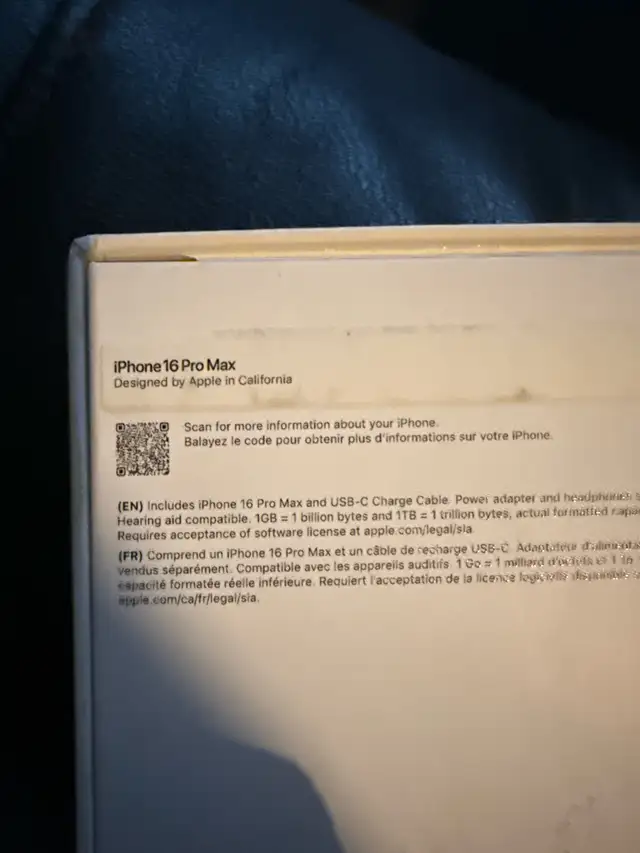 iPhone 16 pro max 256 gb black titanium in Cell Phones in Kitchener / Waterloo - Image 3