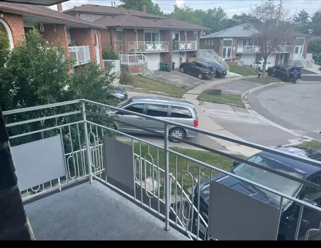 Beautiful 3+2 bedroom and 2+1 washroom Semi detached home