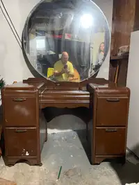 Make up table