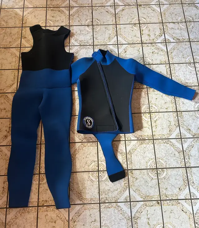 men’s scuba pro dry suit in Water Sports in Edmonton - Image 3