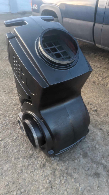 Predator 1200 Portable Air Scrubber in Other in Red Deer - Image 3