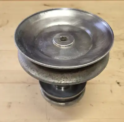 Craftsman Lawn Tractor Engine Pully in E.U.C., View more