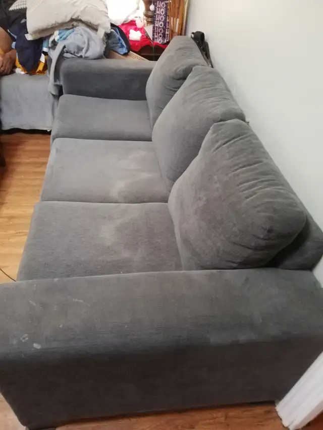 Couch and loveseat in Couches & Futons in City of Halifax - Image 4