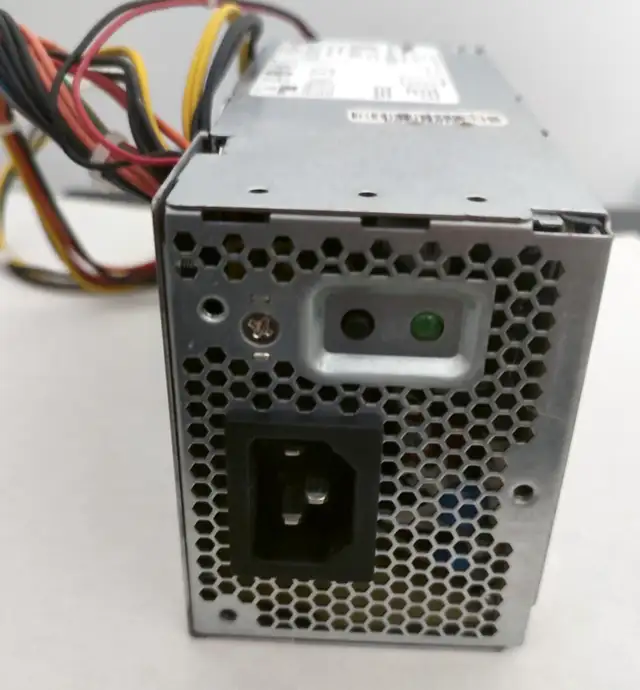 ORIGINAL DELL DESKTOP POWER SUPPLY/BLOC ALIMENTATION FR610 235W in System Components in Laval / North Shore - Image 4