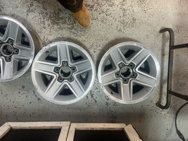 Chevy Camaro iroc rims in Tires & Rims in Pembroke - Image 3
