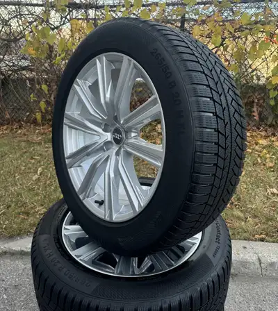 Package Includes: --> 4 Original Q7 And Q8 20" Wheels (5/112); Very Much Like New --> 4 265/50R20 Co...