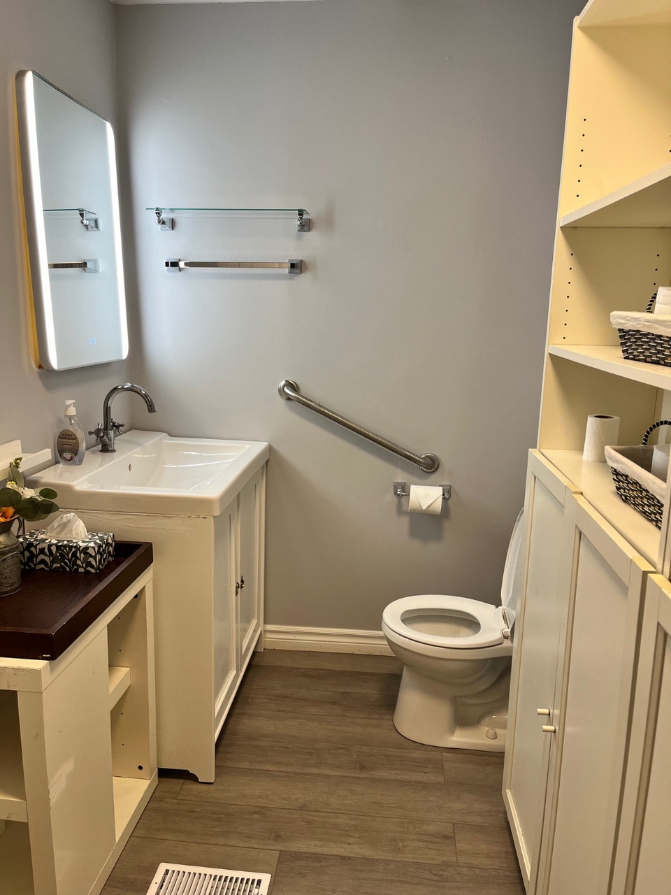 3Bd Apartment for Rent Oct - May in Downtown Sauble Beach 5