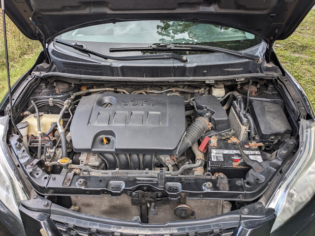 2012 Toyota Matrix.. Mint condition..!! in Cars & Trucks in London - Image 4