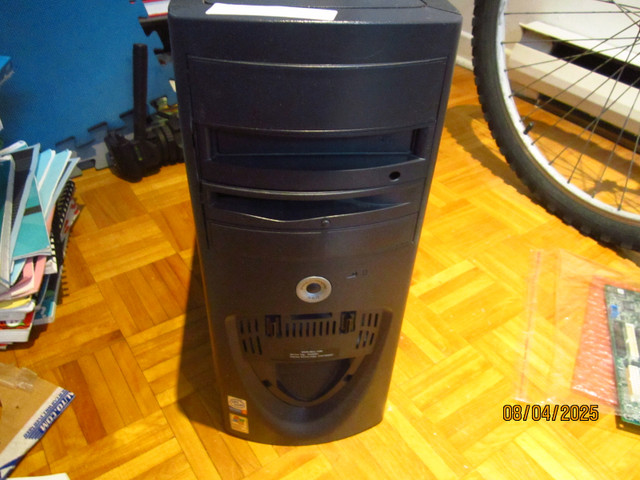 Dell Optiplex DHM (untested) dans Ordinateurs de bureau  à Longueuil/Rive Sud