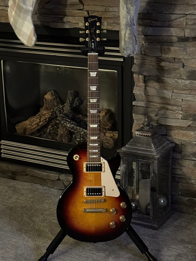 2008 Gibson Les Paul Studio in Guitars in St. Catharines