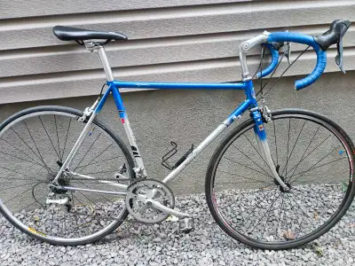 Marinoni Road Bike Shimano 105 New Tape Saddle Size 54cm Medium, View more