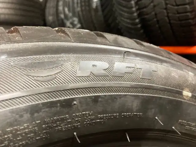 285/45R21 **2 USED RUNFLAT WINTER TIRES** BRIDGESTONE ~85-99% in Tires & Rims in City of Toronto - Image 7