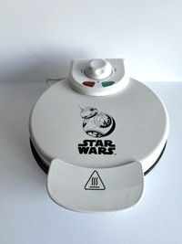 Star Wars BB8 Waffle Waffle Maker in very good condition