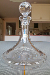 Carafe en verre soufflé et taillé Atlantis