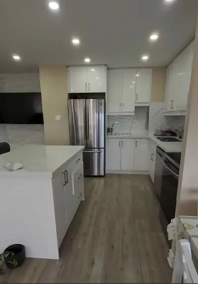 Beautiful 1-Bedroom and Den Condo for Rent Available from **May 1, 2026**, this stunning 1-bedroom c...