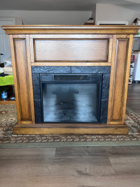 Fireplace / Mantle 