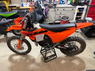 Basically brand new bought it thought I’d get back into riding but it’s got maybe 2 hours on it, cha...
