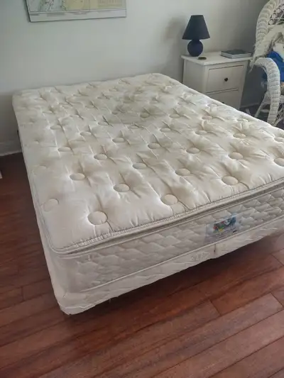 Matelas et sommier  54", View more