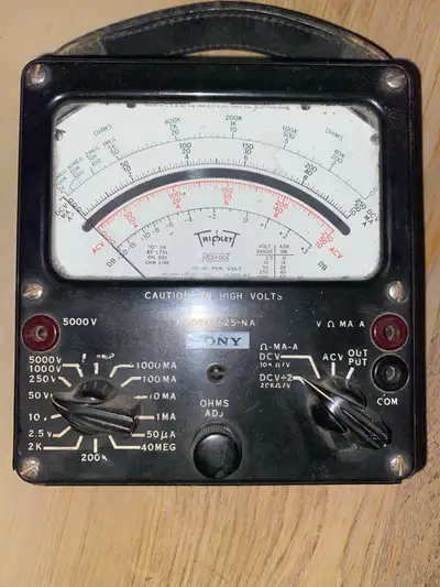 This is a used Triplett Multimeter, model 625-NA, a reliable tool for electrical testing and measure...