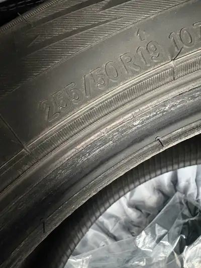 Je change de véhicule et je dois malheureusement changer mes pneus. Utilisés seulement un hiver!!! E...