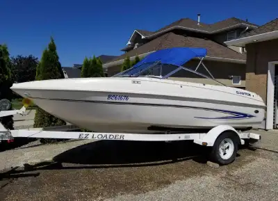 2006 Glastron MX 175, a 50th-year anniversary edition bowrider, powered by a 4.3L Mercury MerCruiser...