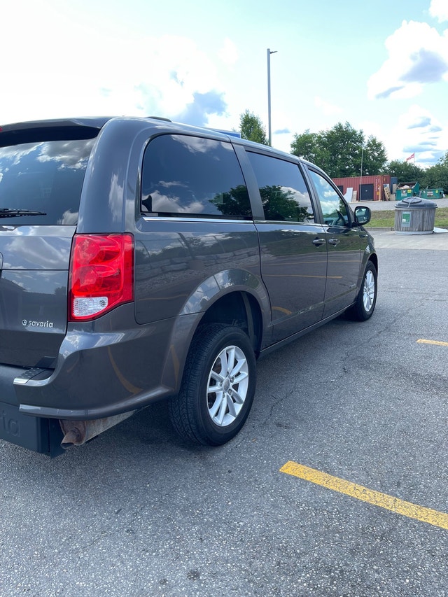 Wheelchair accessible minivan Cars & Trucks Kitchener / Waterloo